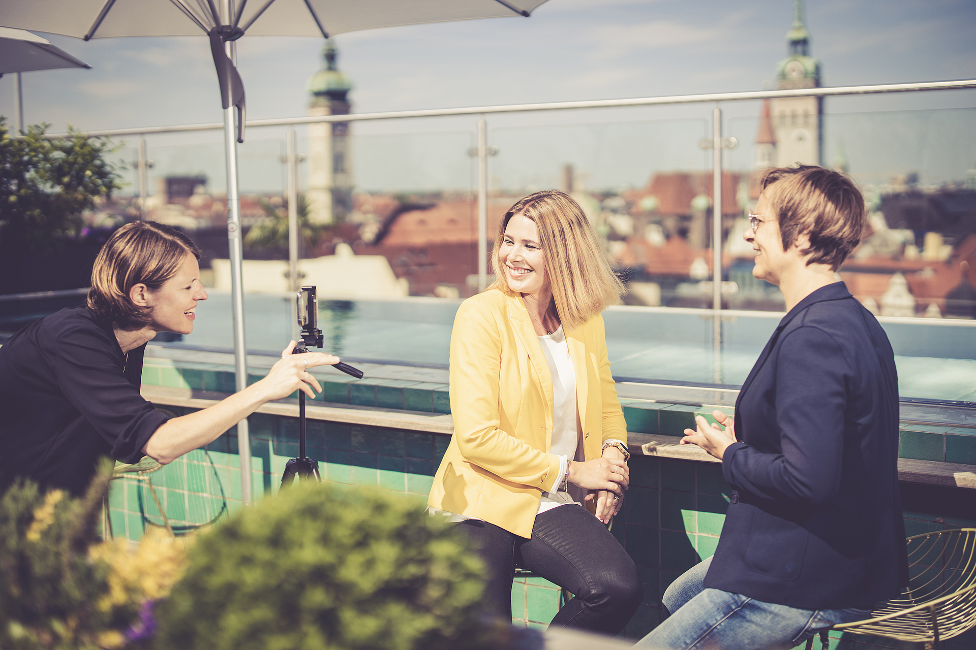 Laura Schmidt Helga Matzhold Isabell Seeliger Rooftop Mandarin Oriental